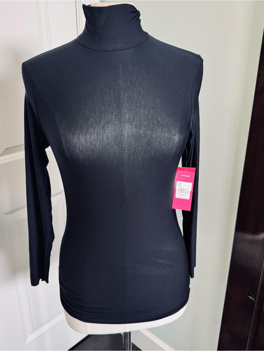 Brand new with tags Commando Black Long Sleeve Turtleneck Top - Picture 6 of 16
